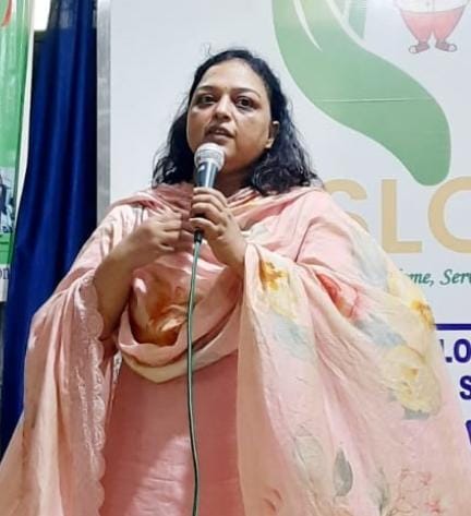 श्रीमती फौजिया अफजल